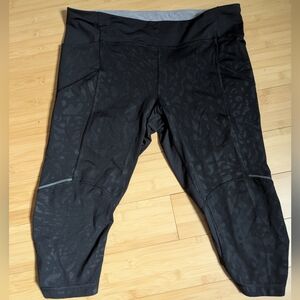 Black Leopard Lululemon Crop Leggings